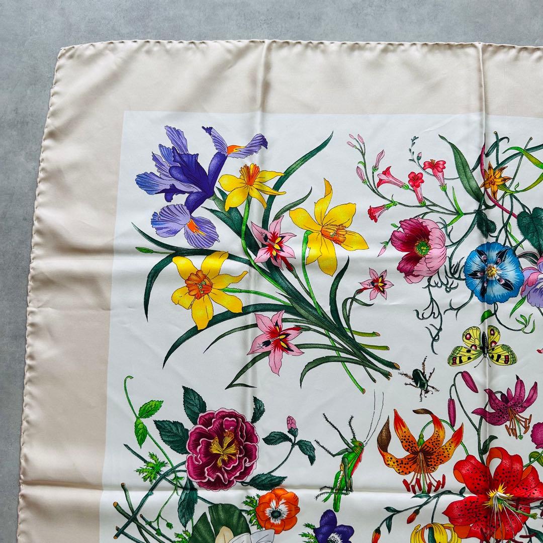 GUCCI Printed Flora silk twill carré 2