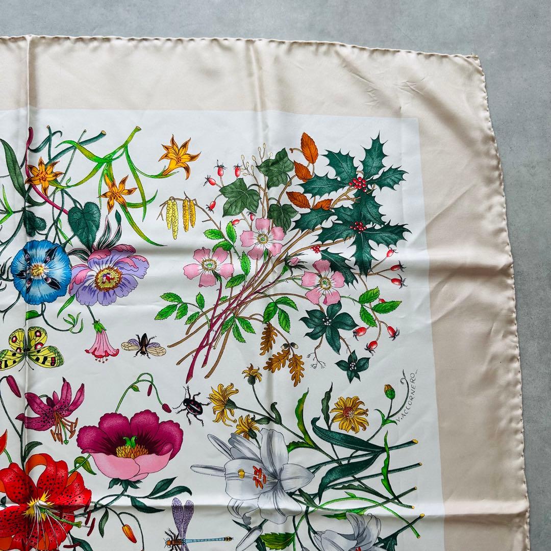 GUCCI Printed Flora silk twill carré 3