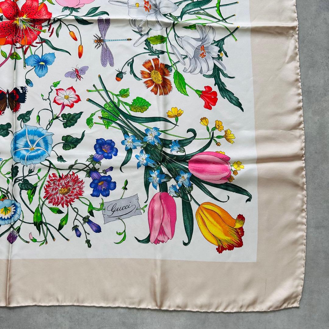GUCCI Printed Flora silk twill carré 4