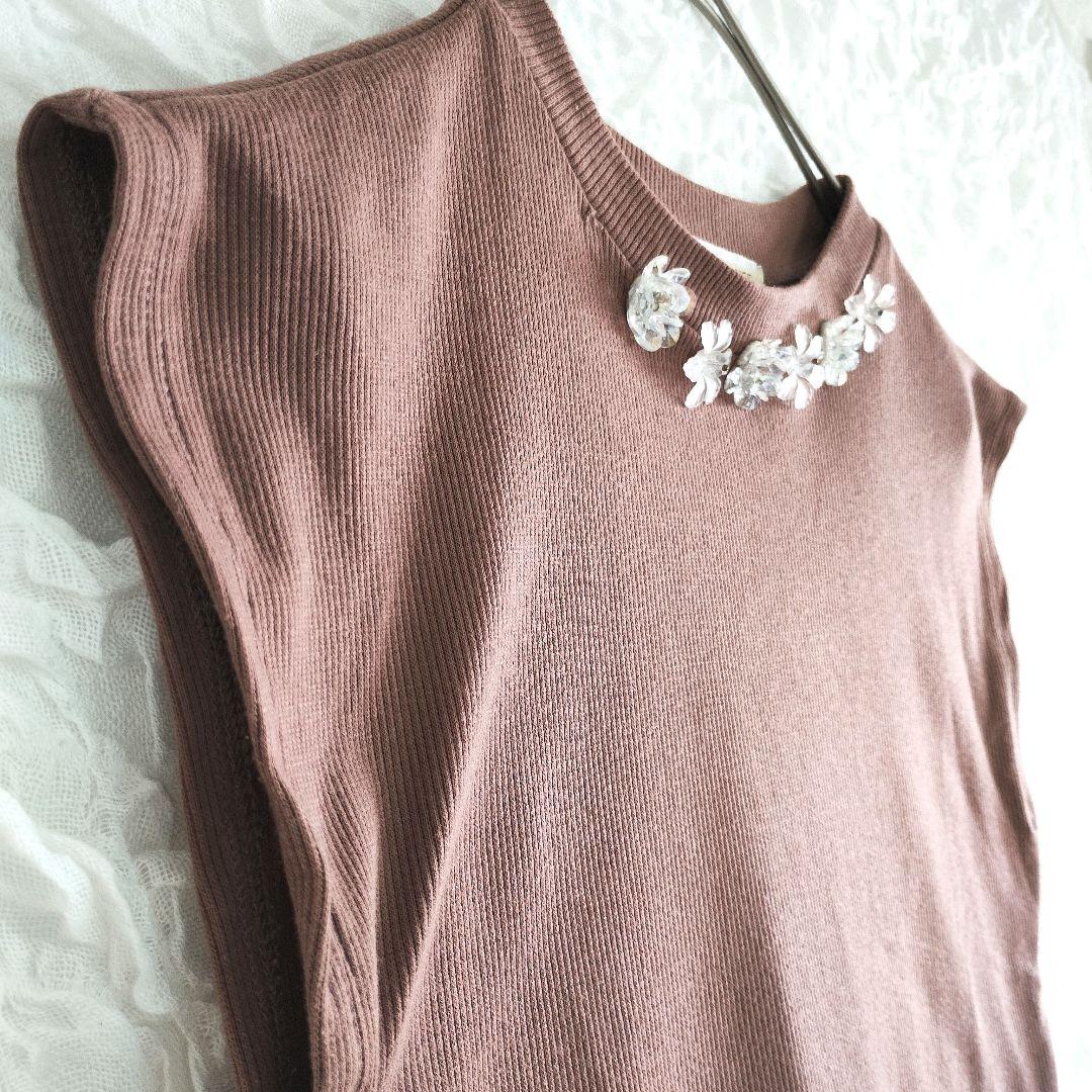 BE RADIANCEビーラディエンス 花ビジューモチーフ ノースリーブニットF 3