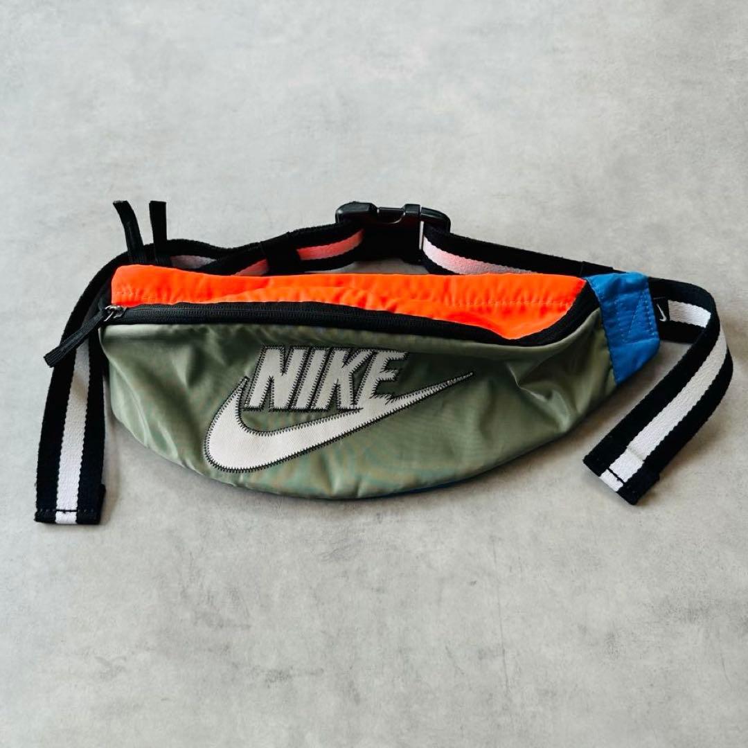 archive NIKE Heritage Waist Bag