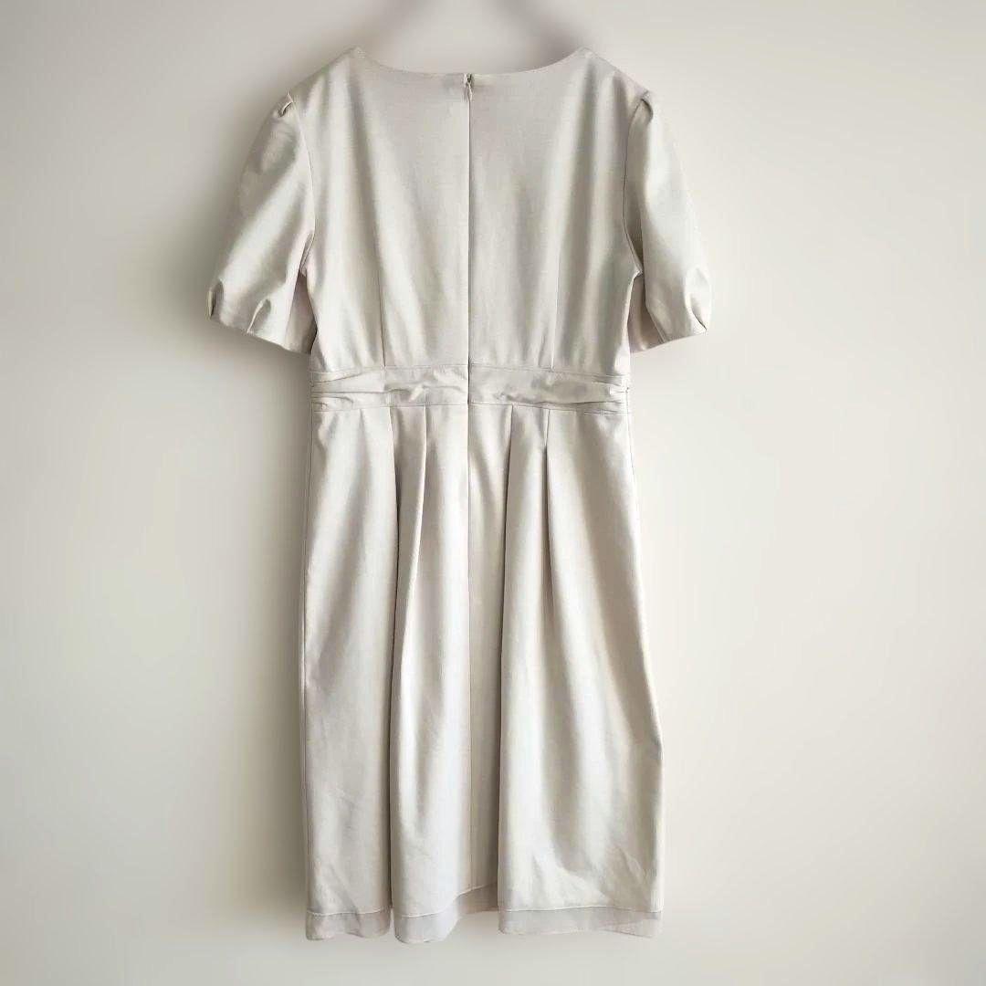 【ナチュラルビューティ】アイボリー Vネック 半袖 ひざ丈ワンピース38 3