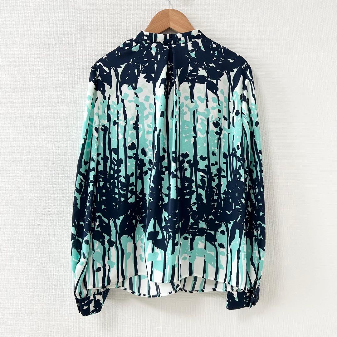 2026SS新品✨ピンキーアンドダイアン　インクフォレストプリントリボンブラウス 2