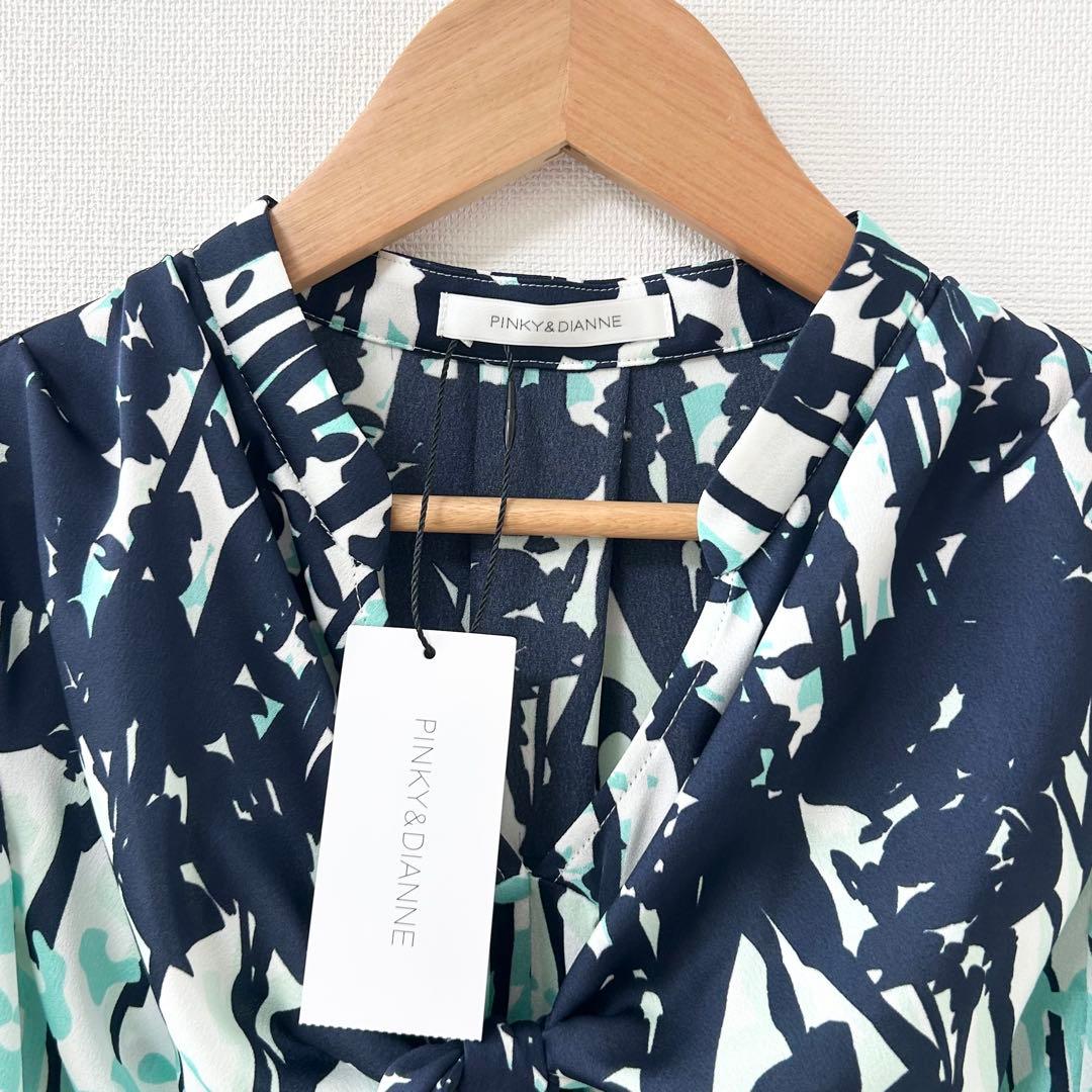 2026SS新品✨ピンキーアンドダイアン　インクフォレストプリントリボンブラウス 3