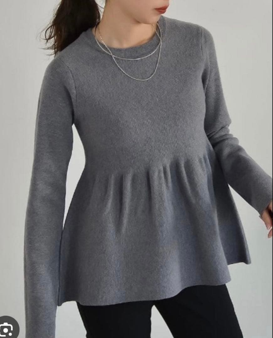 リエディ ペプラムニット フレア　トップス 長袖 グレー 灰色　Mサイズ