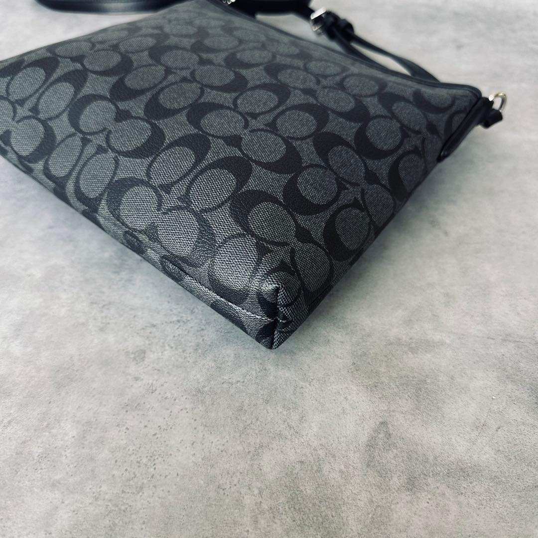 COACH Signature zip file xbody 11