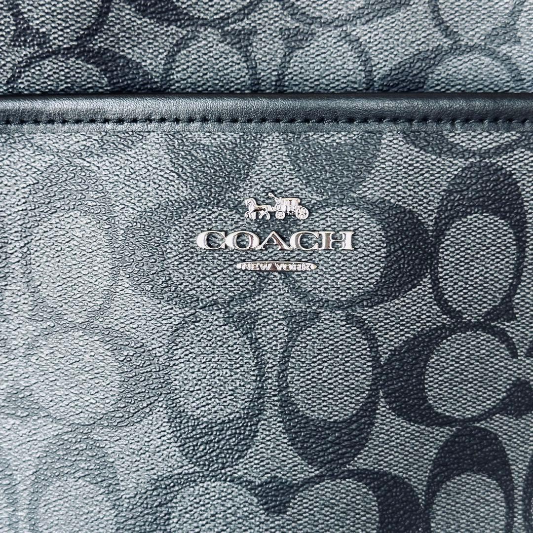 COACH Signature zip file xbody 16