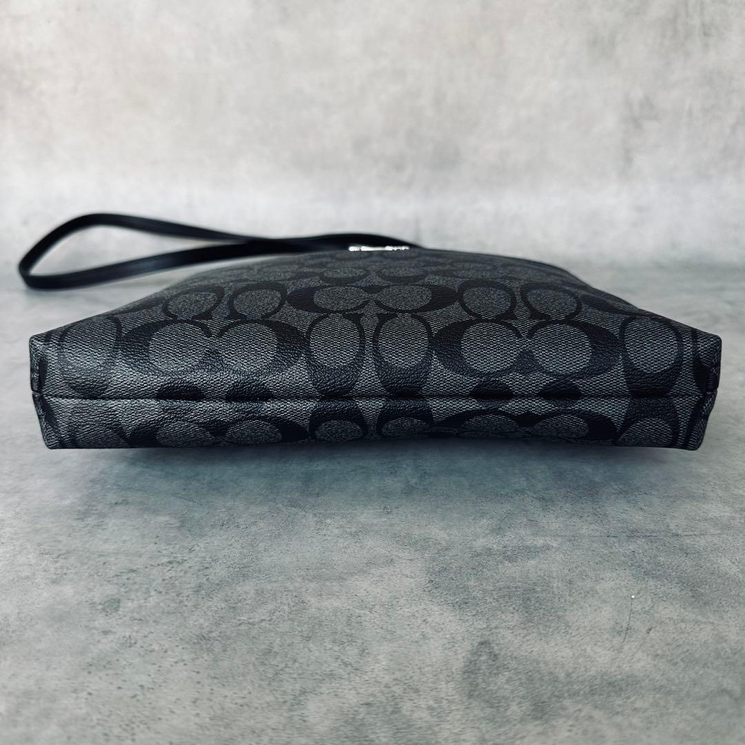 COACH Signature zip file xbody 7