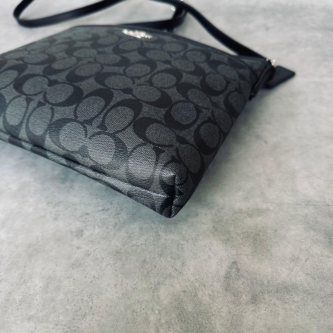 COACH Signature zip file xbody 9