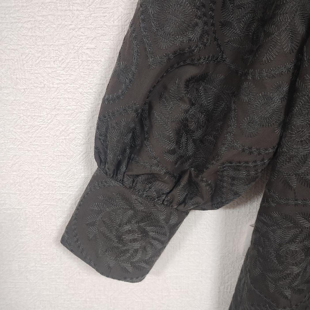 ビームスハート 黒い総刺繍入り 長袖ワンピース オーバーサイズ 5