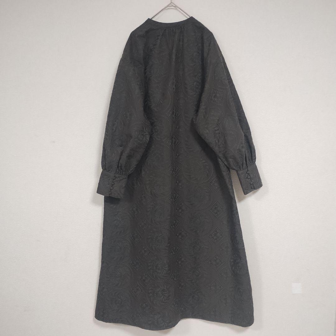ビームスハート 黒い総刺繍入り 長袖ワンピース オーバーサイズ 7