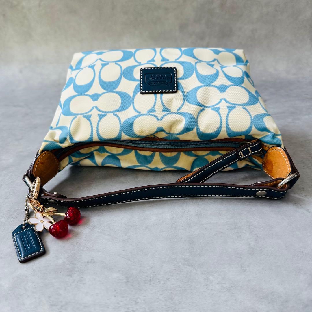 Y2K COACH Signature Accessory Pouch 8