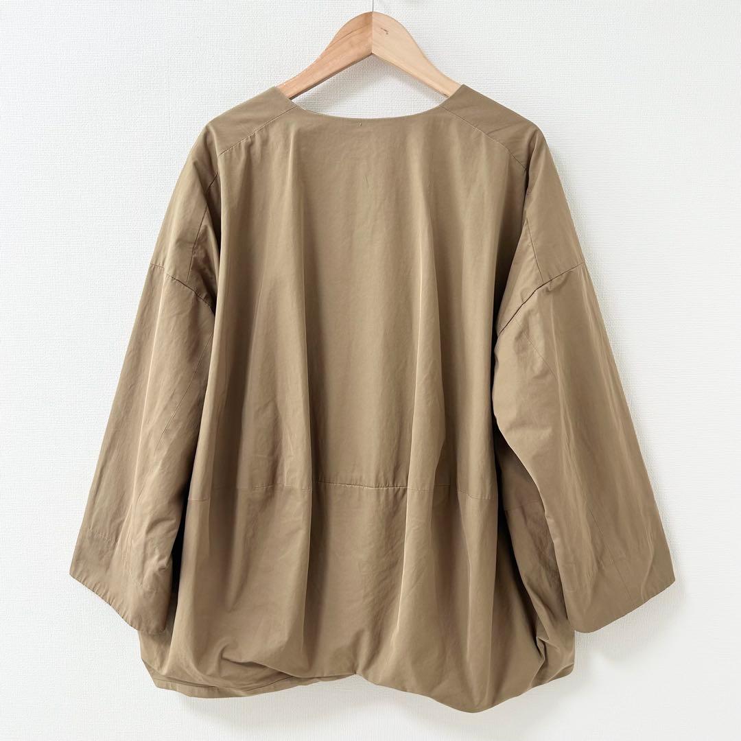 ビアズリー　後ろぷっくりノーカラージャケット　スプリングコート　ベージュ 2