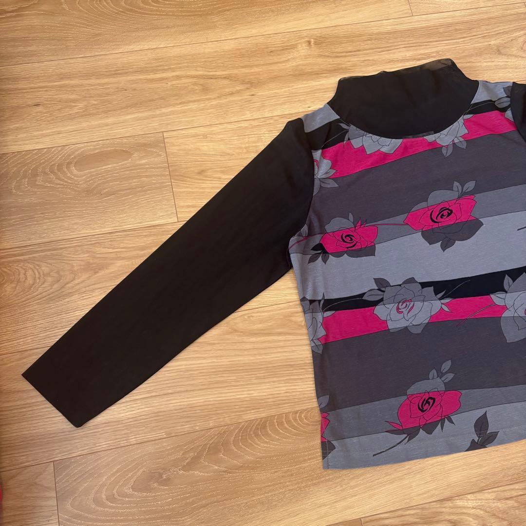 ..パナセリーナ 長袖カットソー　花柄 黒　グレー レース　透け感　上品 2