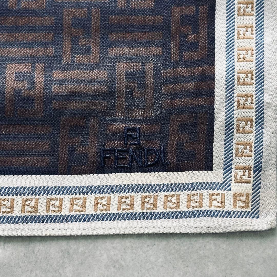 FENDI ズッカ柄　総柄　刺繍ロゴ ハンカチ 6