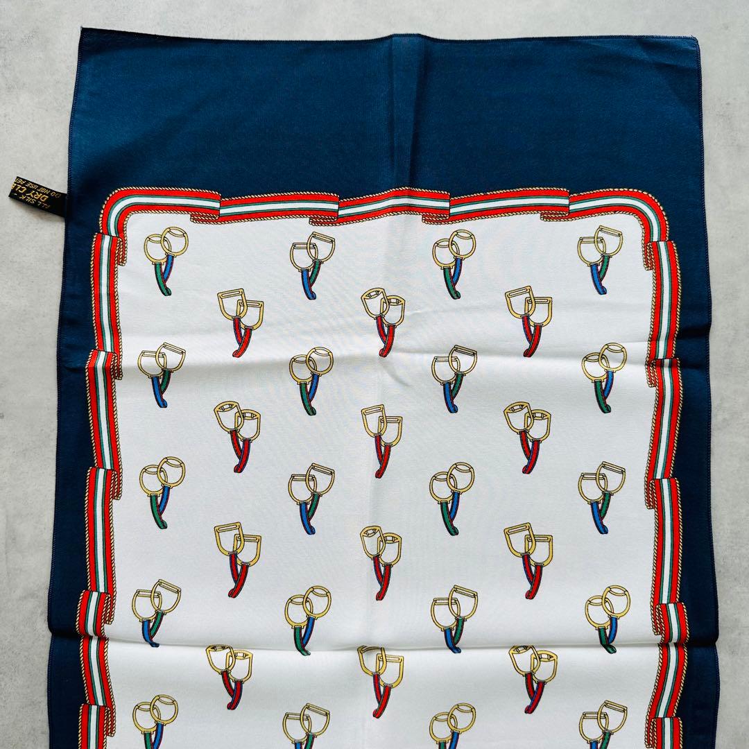 CELINE 馬具（鐙・あぶみ）モチーフ　シルクスカーフ　ネイビー　ホワイト 3