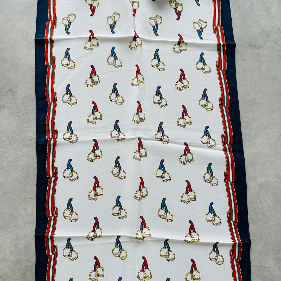 CELINE 馬具（鐙・あぶみ）モチーフ　シルクスカーフ　ネイビー　ホワイト 4