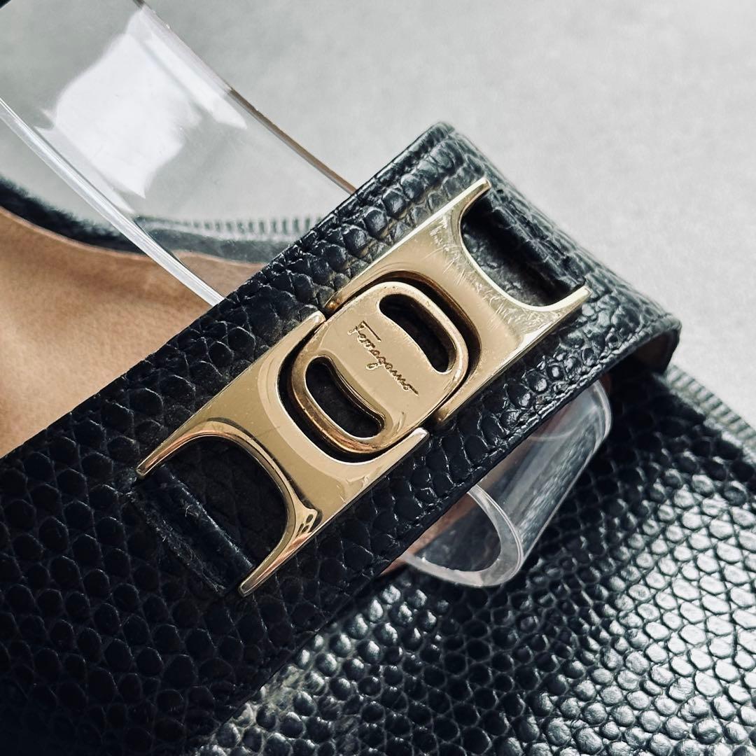 Salvatore Ferragamo リザード　ヴァラ　ストラップ　サンダル 9