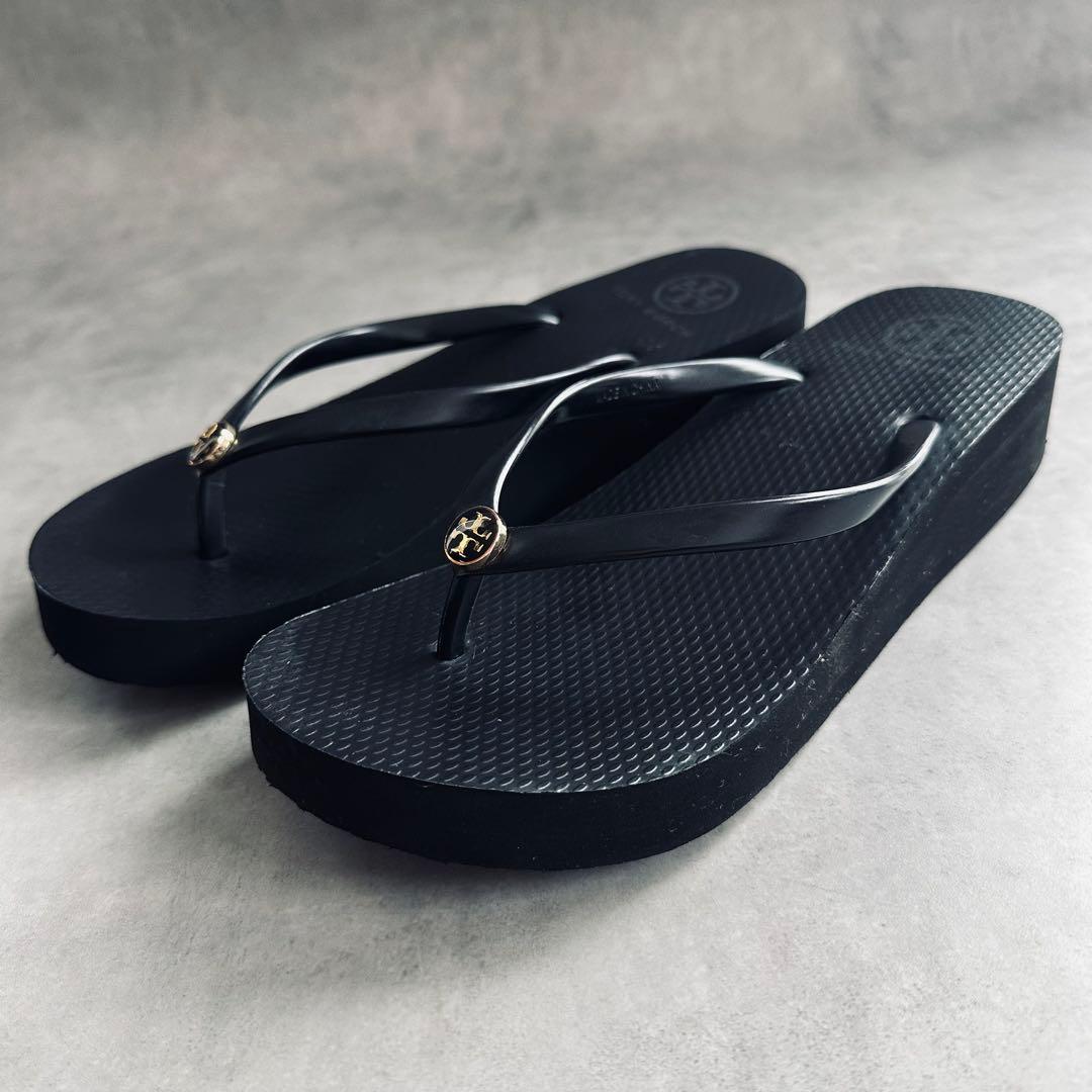 Tory Burch 厚底ビーチサンダル