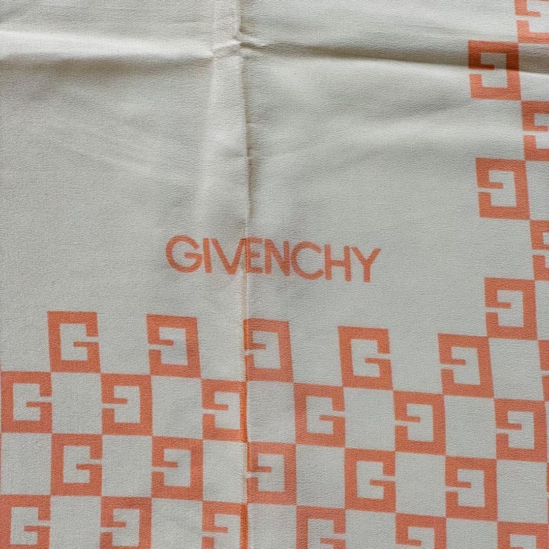 GIVENCHY Gロゴ 幾何学模様 シルクスカーフ　ベージュ系 6