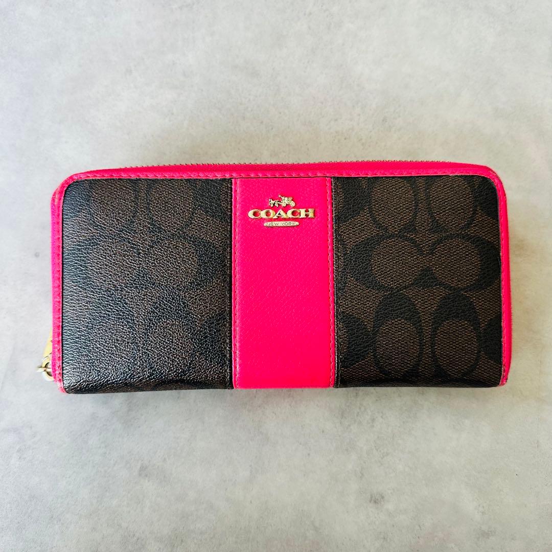 COACH Signature Zip Around Wallet PINK