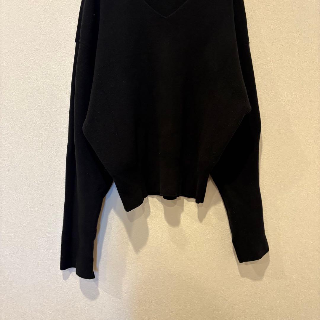 GU ニットセーター 長袖 ブラック 黒　Lサイズ　無地　Ｖネック　カジュアル 3