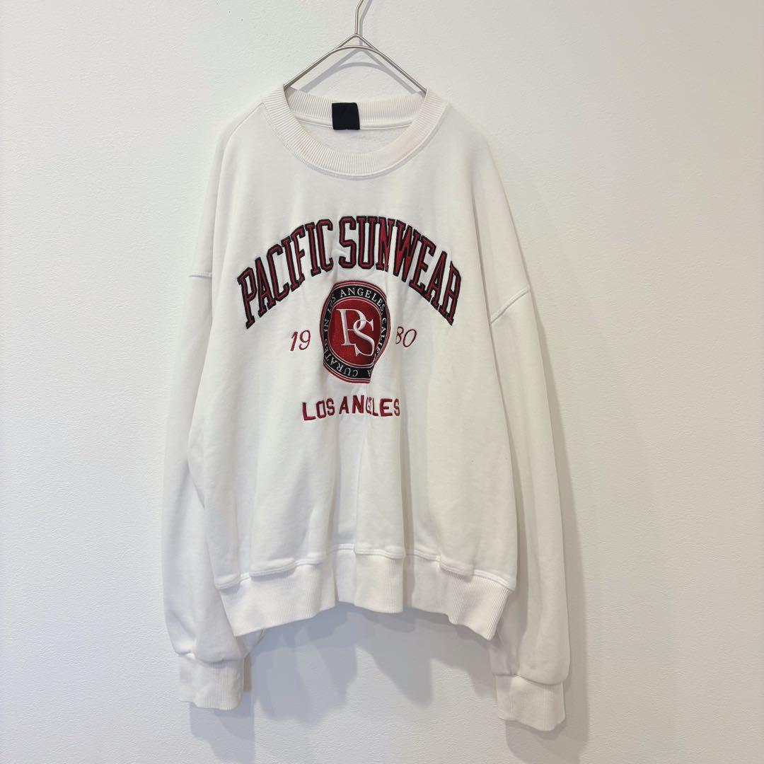 スウェット トレーナー ロゴ　刺繍 ホワイト 白　Mサイズ　大きい　カジュアル