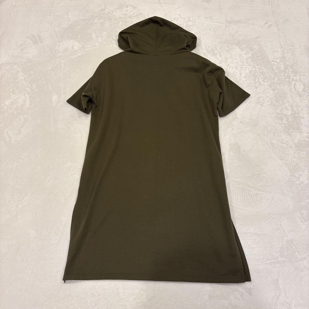 .セシルマクビー　Tシャツワンピース　半袖　フード　カーキ 緑　M チュニック 12