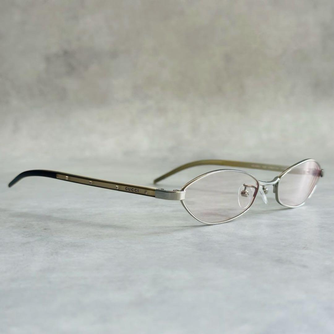 GUCCI ロゴ　スタッズ　シルバーフレーム　チタン　メガネ 2
