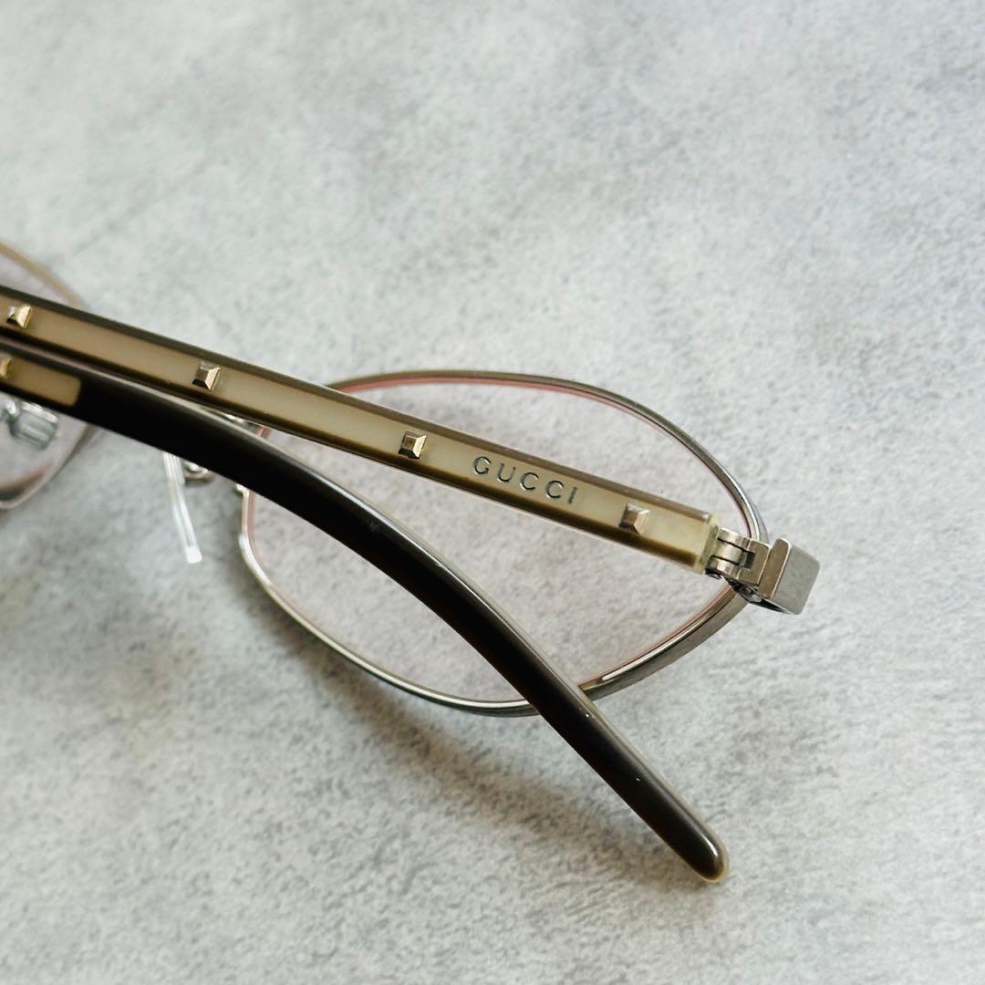 GUCCI ロゴ　スタッズ　シルバーフレーム　チタン　メガネ 12