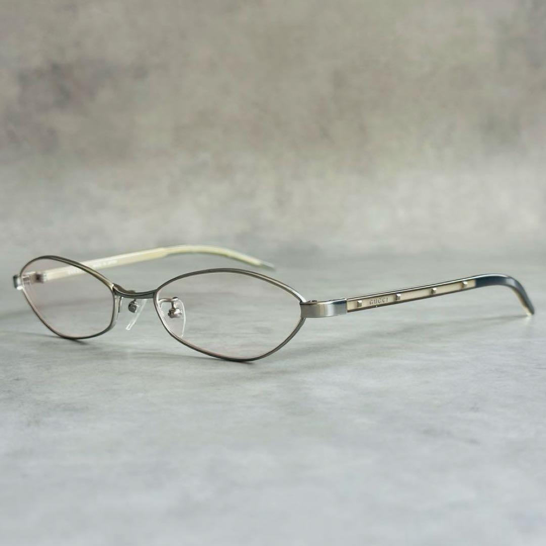GUCCI ロゴ　スタッズ　シルバーフレーム　チタン　メガネ 3