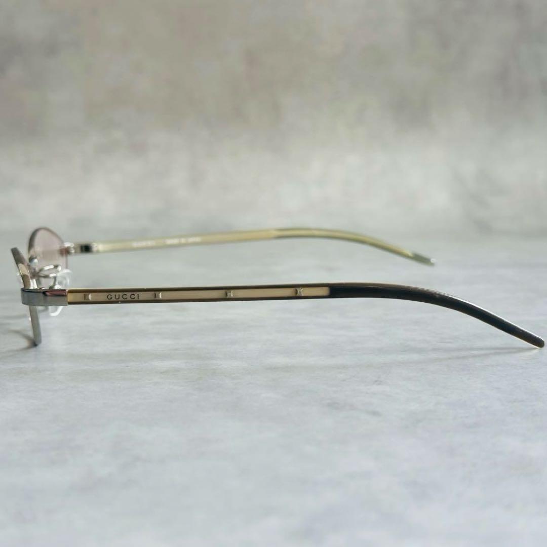 GUCCI ロゴ　スタッズ　シルバーフレーム　チタン　メガネ 4