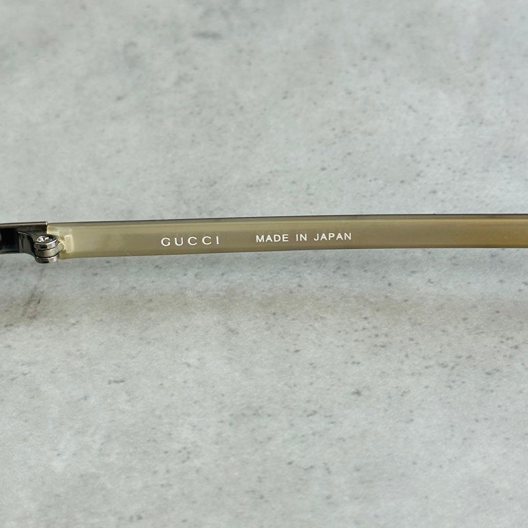 GUCCI ロゴ　スタッズ　シルバーフレーム　チタン　メガネ 8