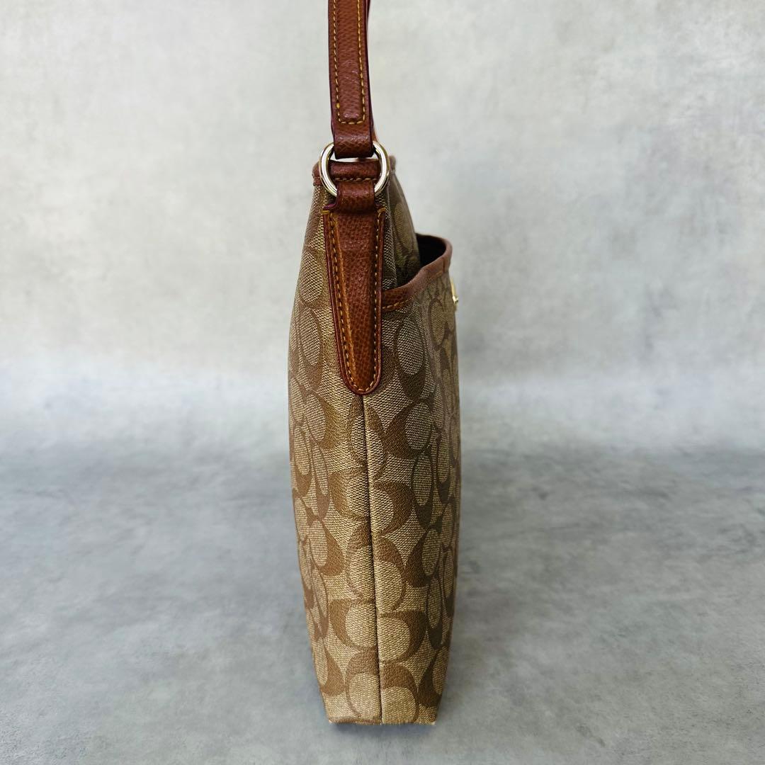 COACH Signature Zip Shoulder Bag 5