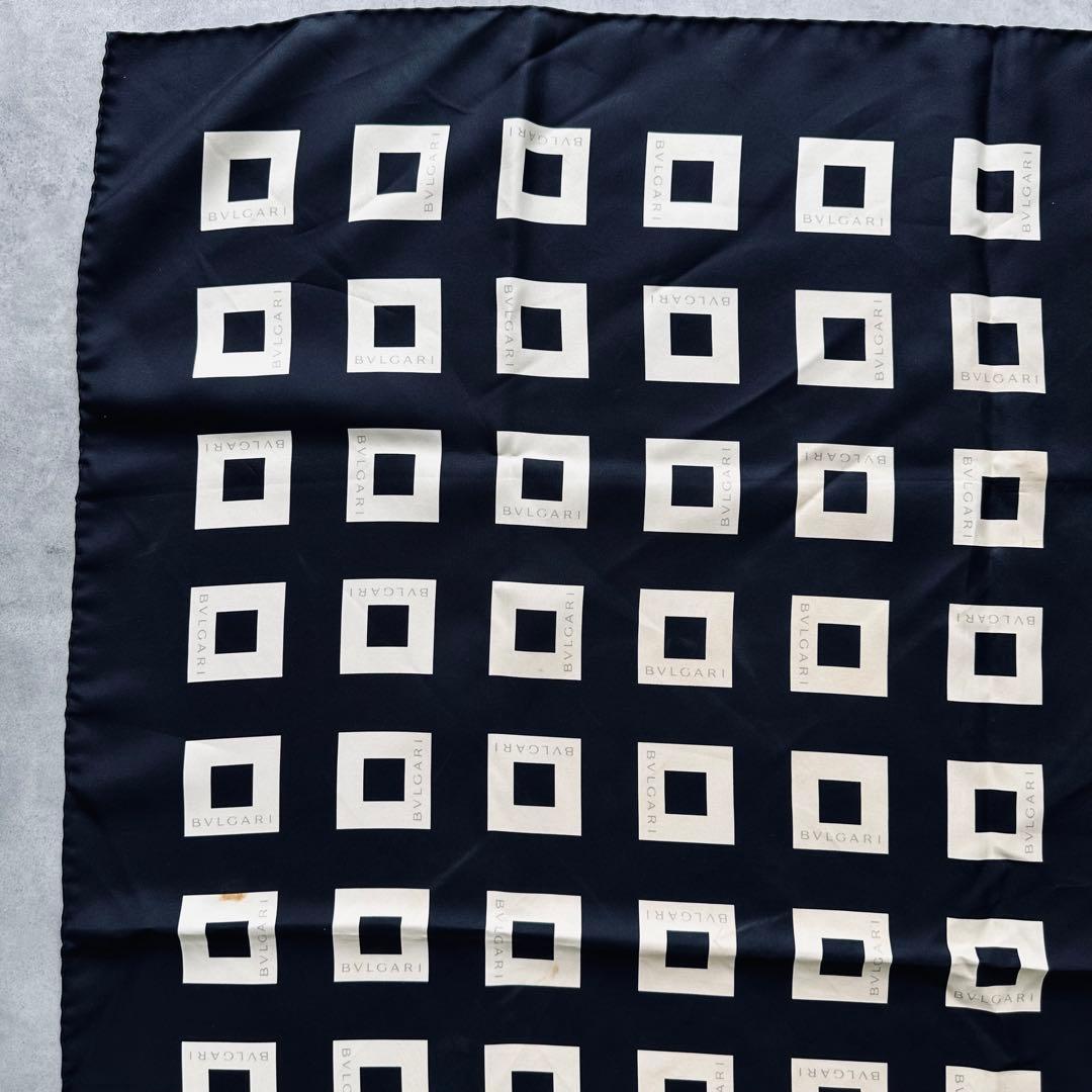 BVLGARI Quadrato クアドラート シルクスカーフ 2
