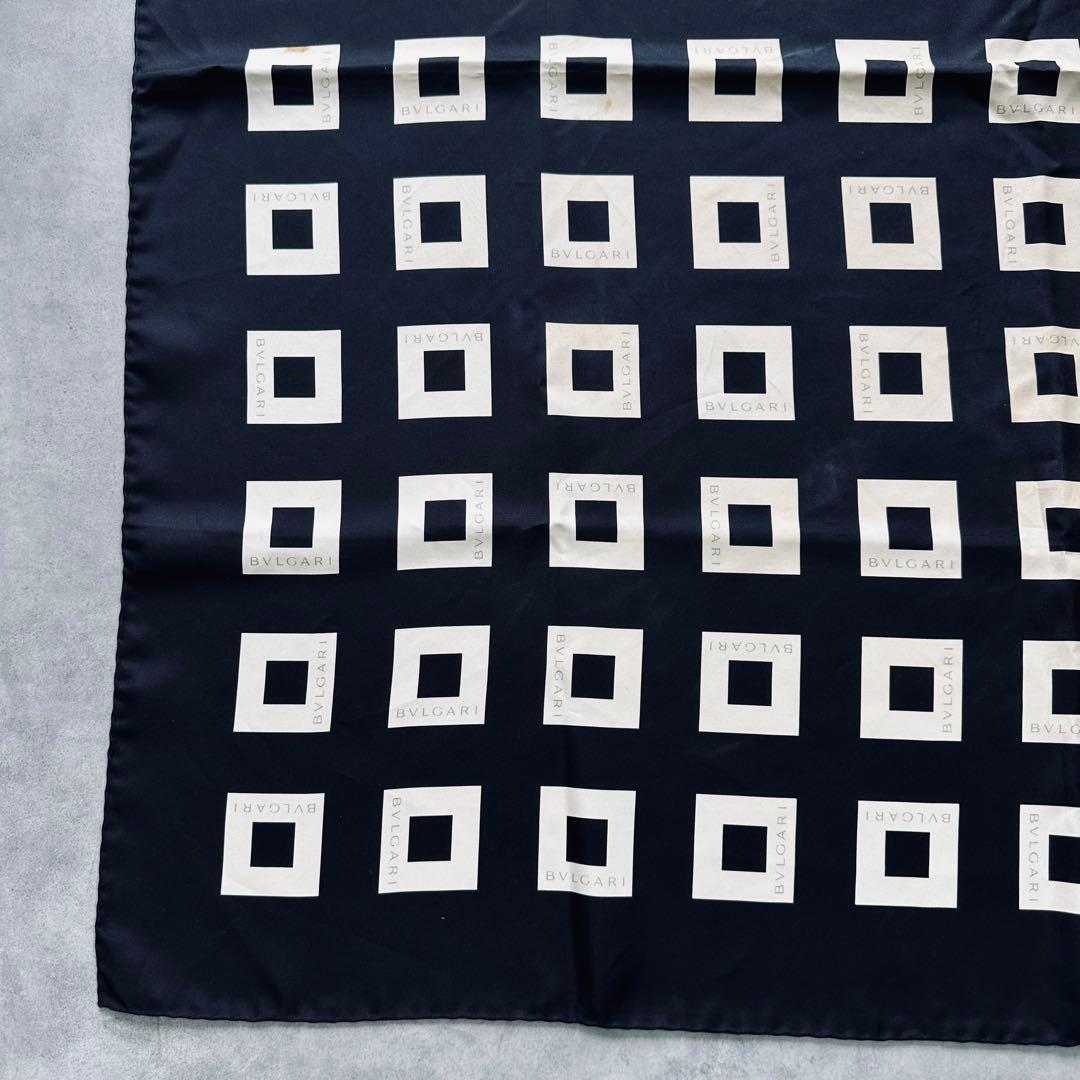BVLGARI Quadrato クアドラート シルクスカーフ 5