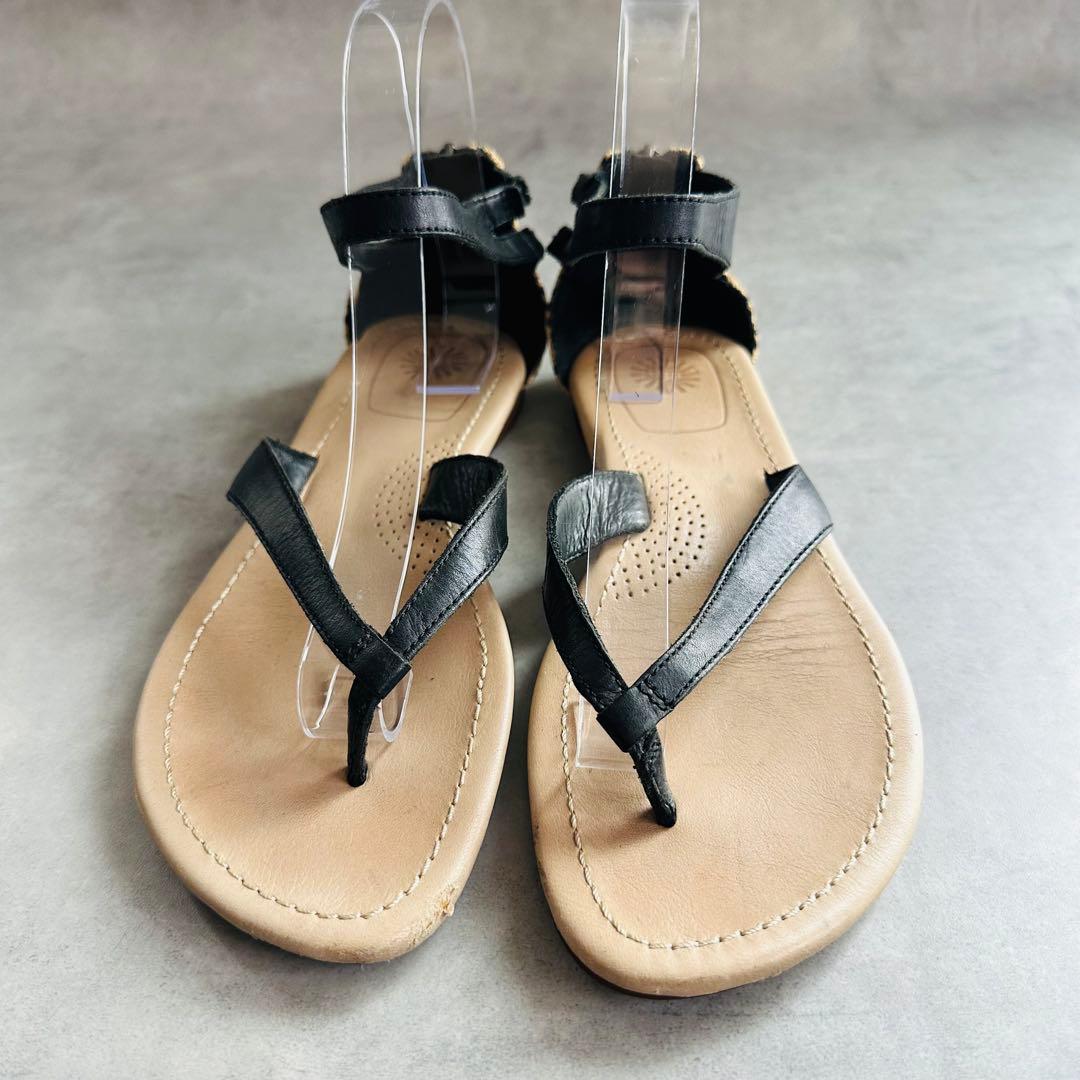 UGG Tarra（タラ） トングサンダル　ビーチサンダル 4