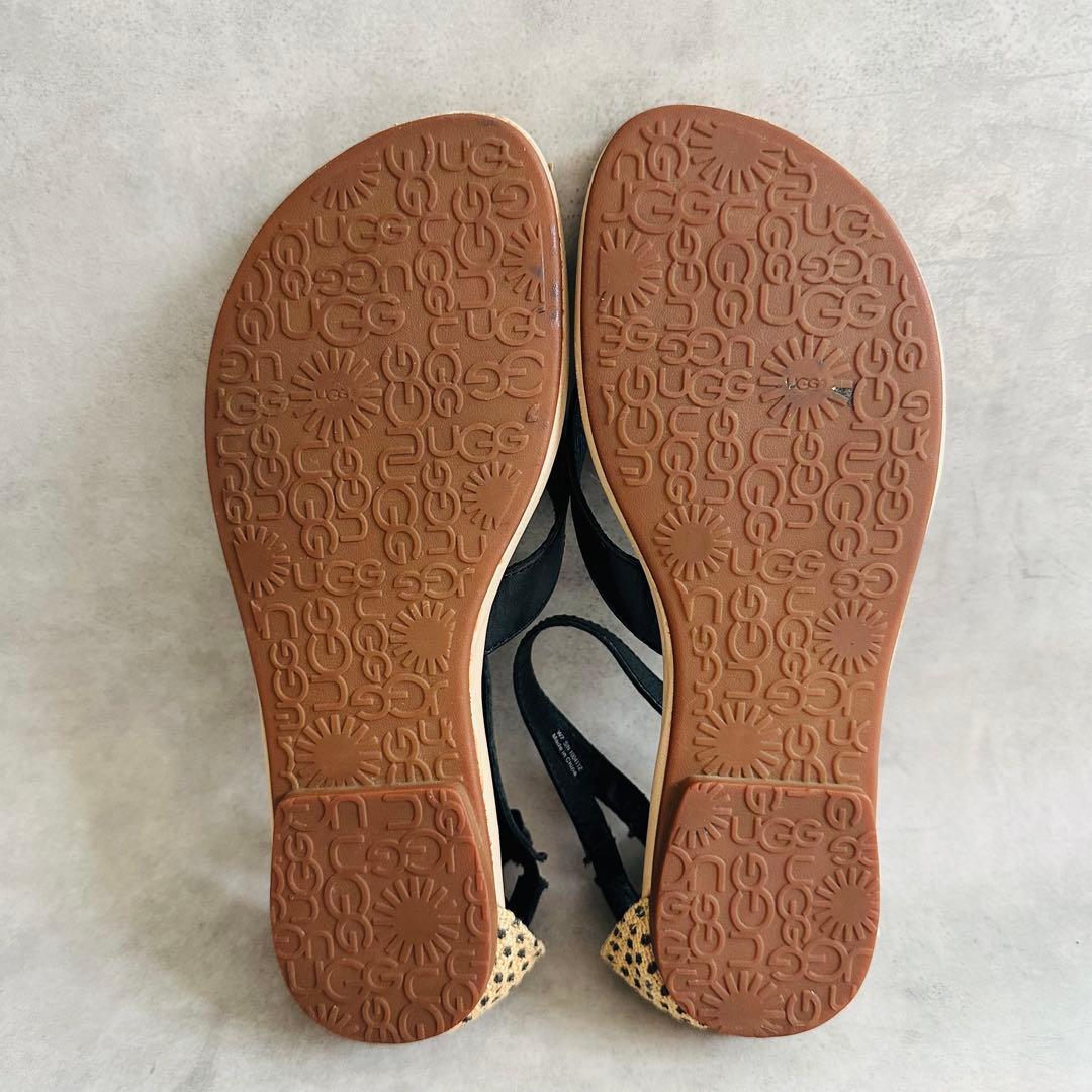 UGG Tarra（タラ） トングサンダル　ビーチサンダル 8