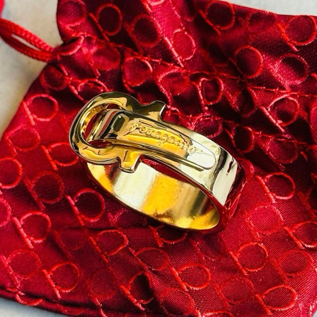 Salvatore Ferragamo ガンチーニ　ゴールドスカーフリング 6