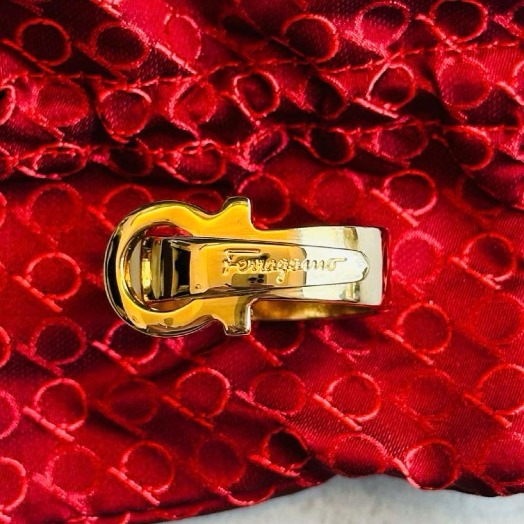 Salvatore Ferragamo ガンチーニ　ゴールドスカーフリング 8