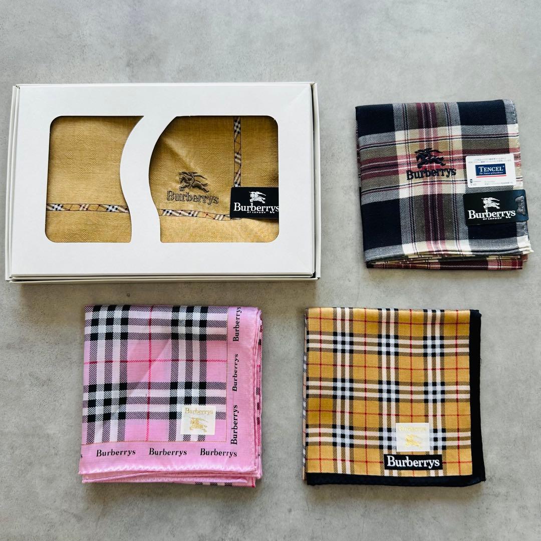 未使用✨BURBERRY ハンカチ 4点セット ノバチェック 刺繍ホースロゴ