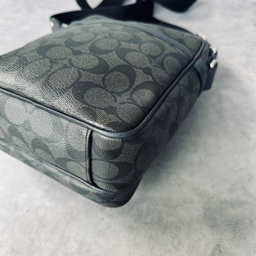 COACH Heritage Striped Flight Bag 11