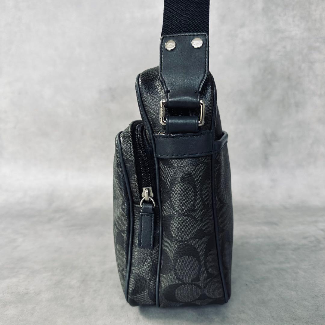 COACH Heritage Striped Flight Bag 4