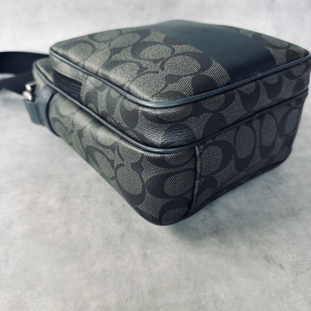 COACH Heritage Striped Flight Bag 8