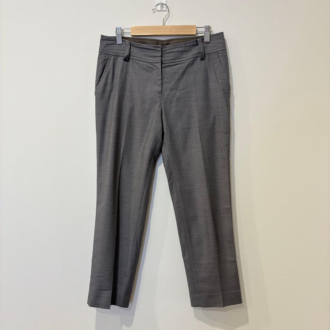 ナチュラルビューティーベーシック スラックス テーパードパンツ グレー M