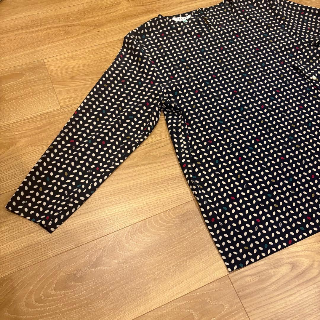 .【美品】B.B.N.Y 柄 長袖　ブラウス 黒 ブラック　薄手 M相当 2