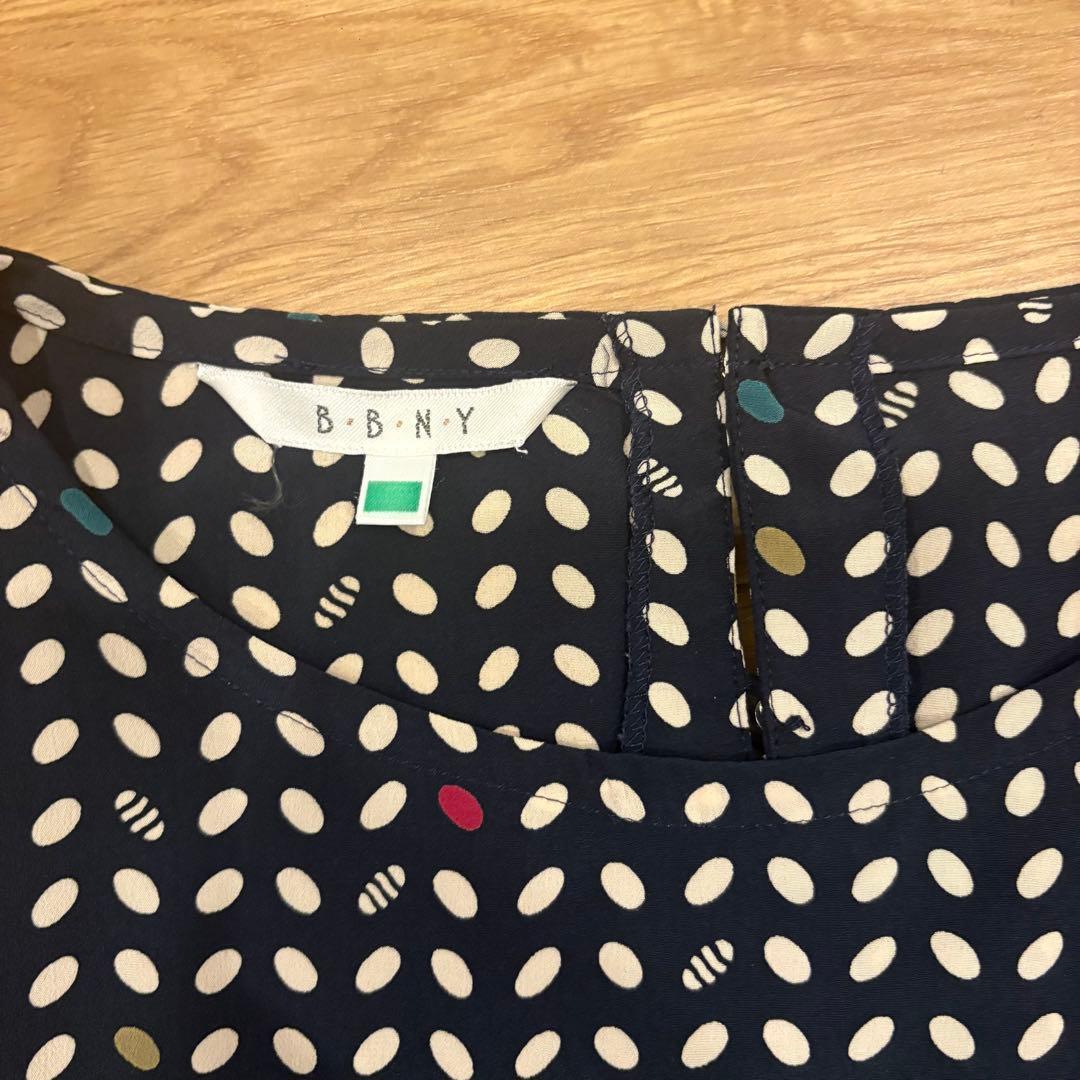 .【美品】B.B.N.Y 柄 長袖　ブラウス 黒 ブラック　薄手 M相当 7