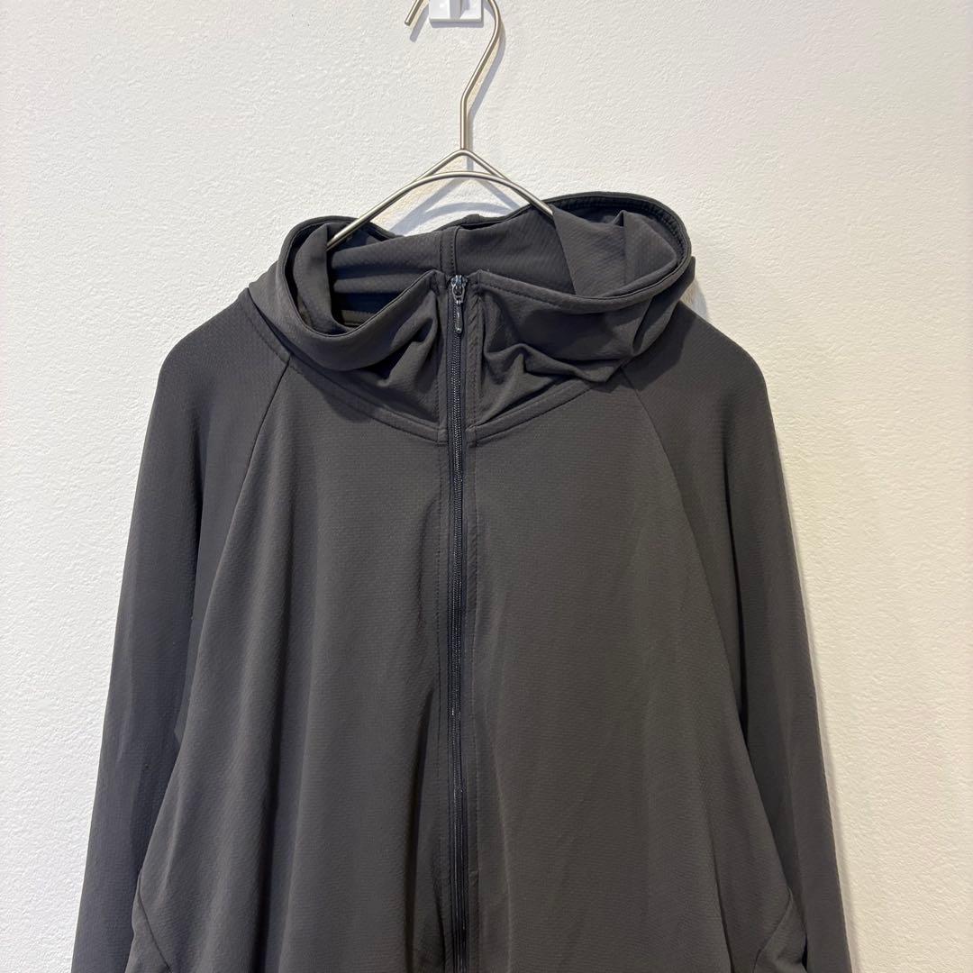 ユニクロ エアリズム パーカー　ストレッチ グレー M 長袖 UVカット 速乾 2