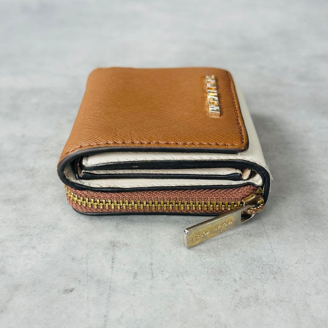 MICHAEL KORS JET SET TRAVEL 三つ折り財布 茶×白 5