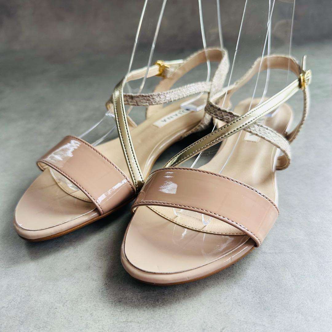 未使用✨DIANA ゴールド＆パイソン　クロスストラップ　フラットサンダル
